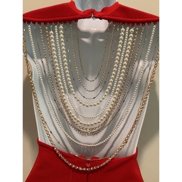 Fashion Vault Red Romper with Open Chain Back M - Picture 5 of 7